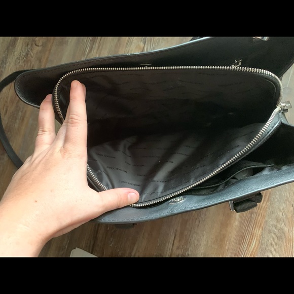 Michael Kors Bag and Wallet - Picture 4 of 5